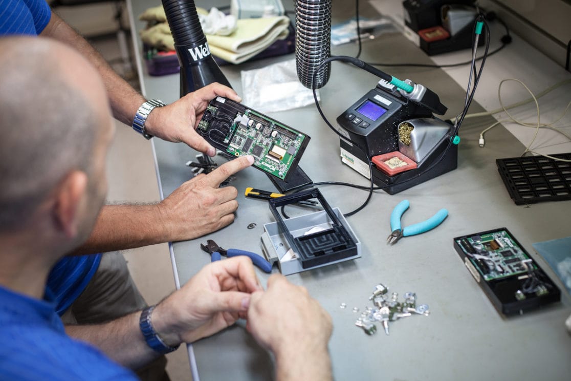 ITACAfreelance | fotografia del processo produttivo ELFI